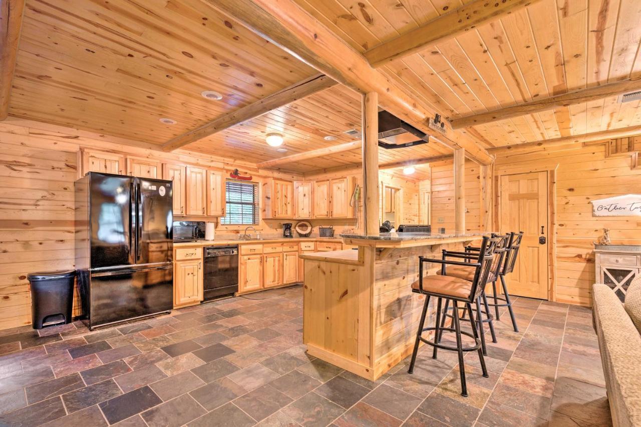 Broken Bow Retreat On 2 Acres With Hot Tub And Deck! Villa Dış mekan fotoğraf